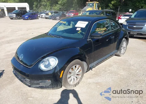2014 Volkswagen Beetle 2.5L Entry из США, поврежденный, VIN 3VWFP7AT9EM620578